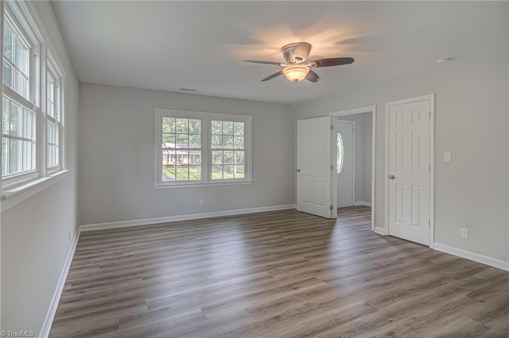 207 Canterbury Road High Point, NC 27262 - Photo 34 of 43 Gallery Image 34