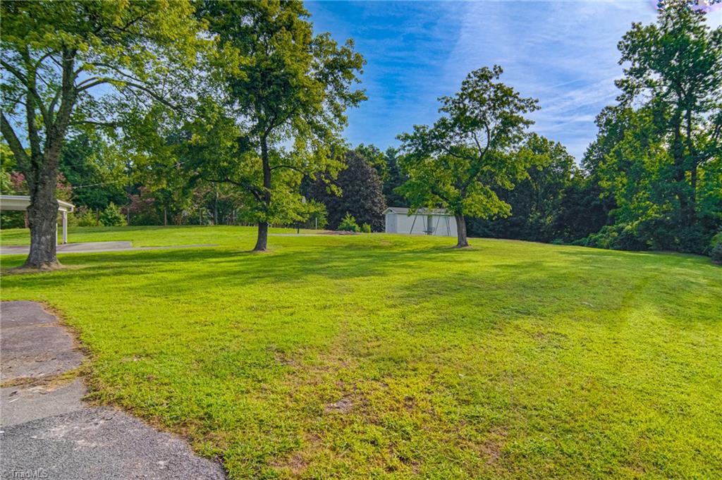 207 Canterbury Road High Point, NC 27262 - Photo 43 of 43 Gallery Image 43