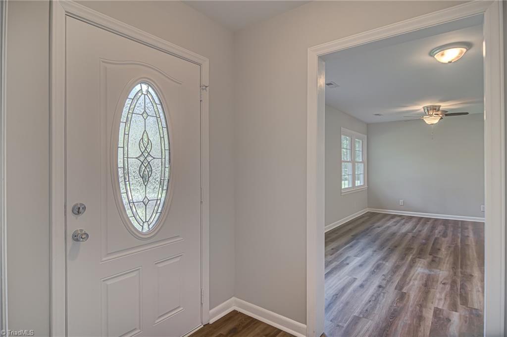 207 Canterbury Road High Point, NC 27262 - Photo 7 of 43 Gallery Image 7