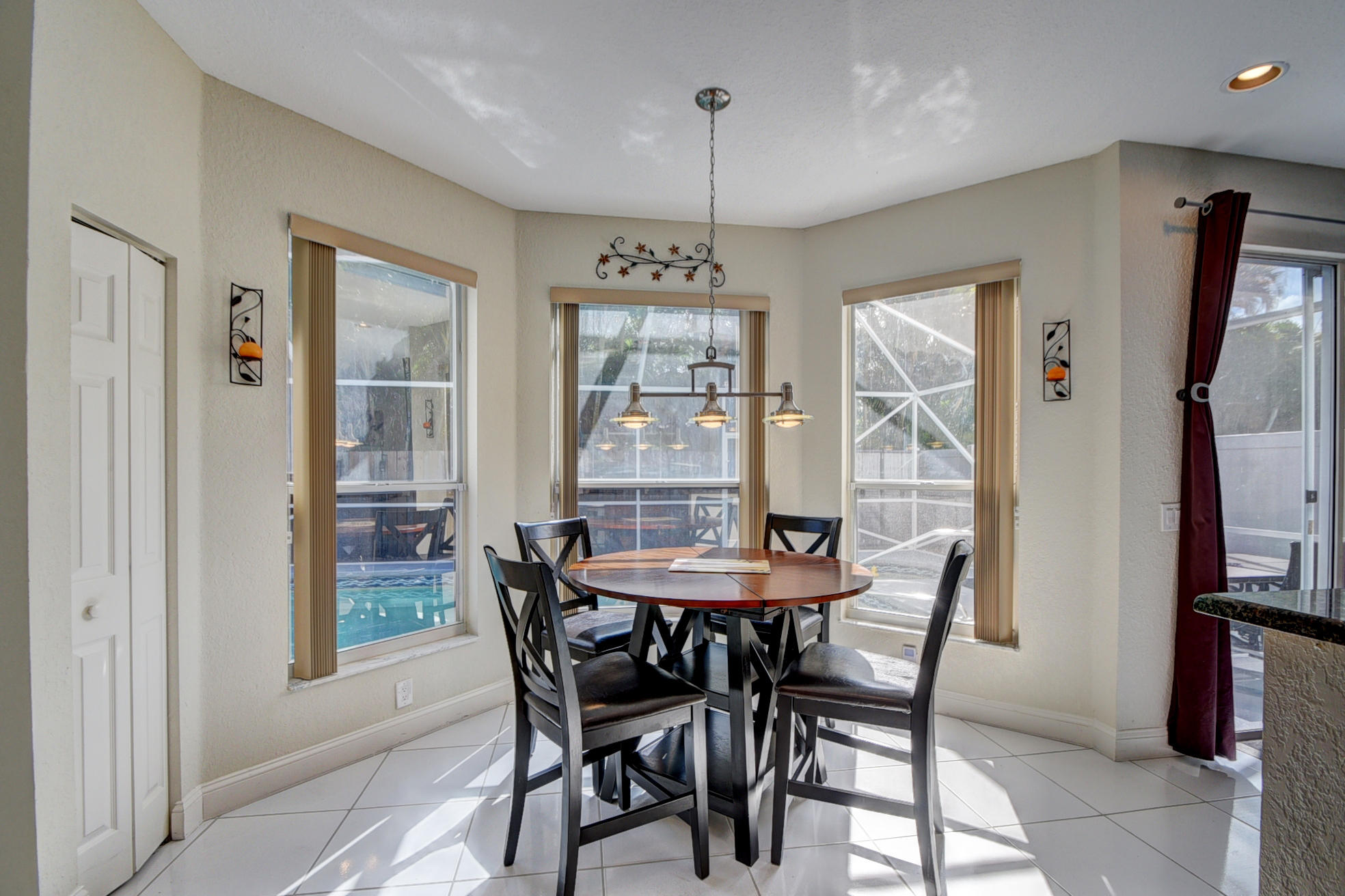 18486 East Covington Trace Boca Raton, FL 33498 - Photo 22 of 42 Casual Dining