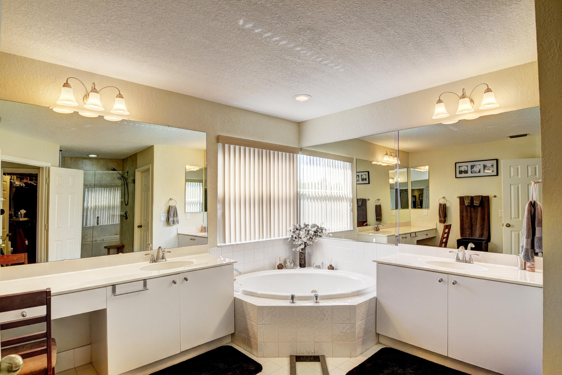 18486 East Covington Trace Boca Raton, FL 33498 - Photo 32 of 42 Master Bathroom