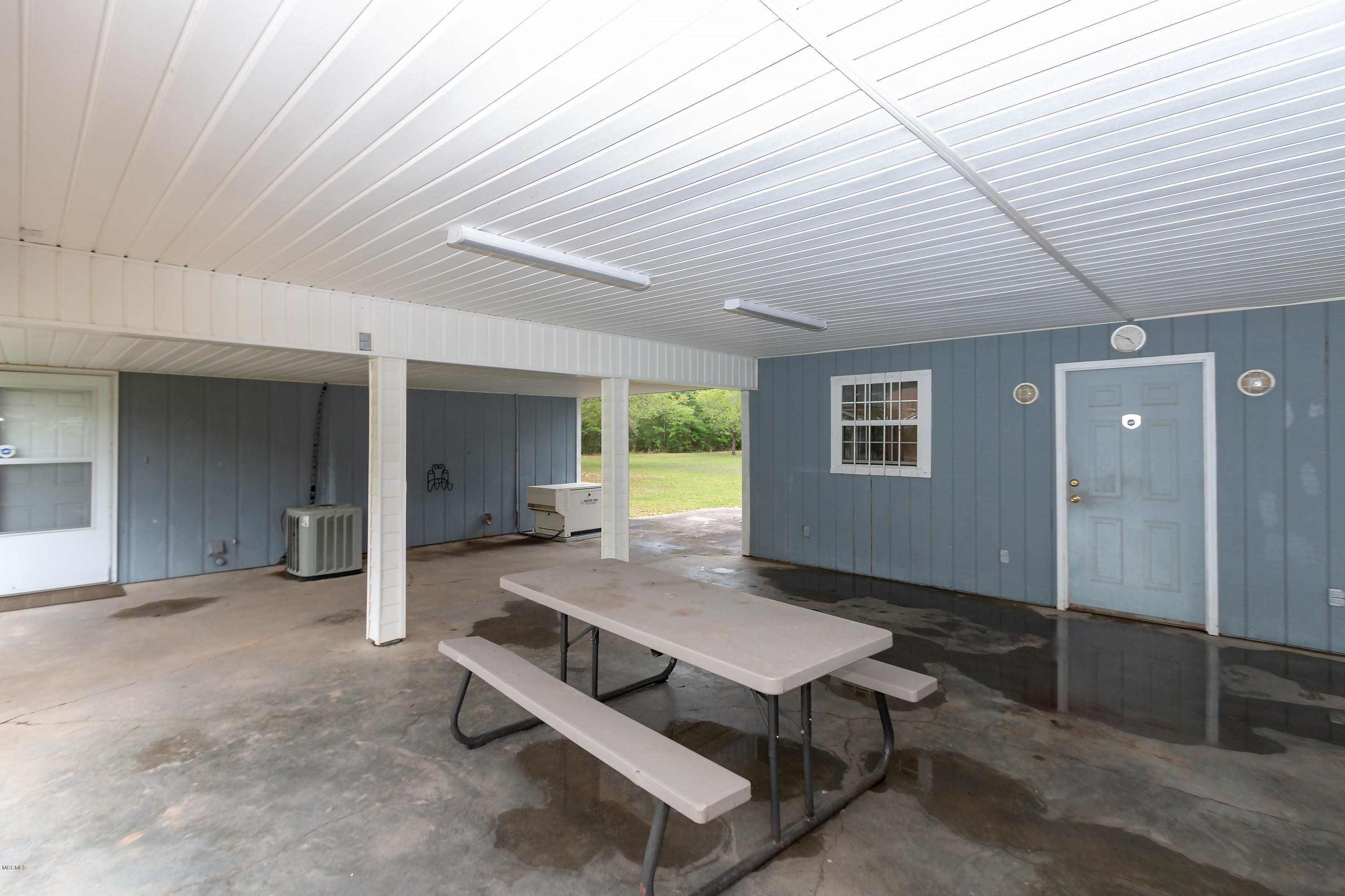 7268 Woolmarket Road Biloxi, MS 39532 - Photo 8 of 28 5 Workshop2