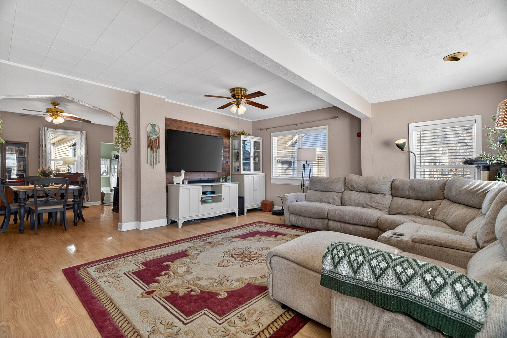 519 South Washington Street Lockport, IL 60441 - Photo 4 of 15