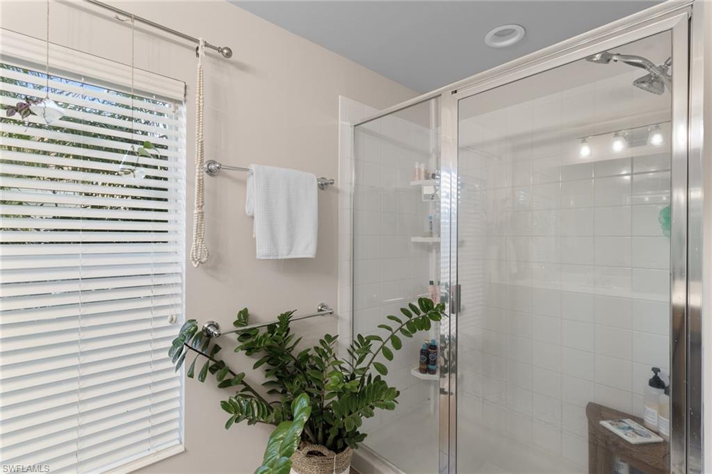 16169 Ravina Way, Unit 28 Naples, FL 34110 - Photo 20 of 31 Gallery Image 20