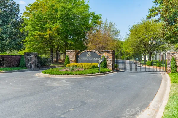 $260,000 | 8113 Bay View Drive, Unit 25, Belmont, NC 28012