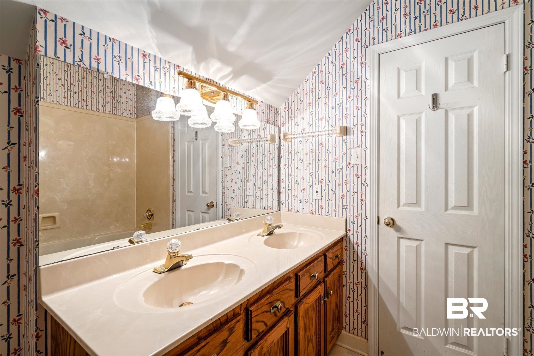 7230 Howells Ferry Road Mobile, AL 36618 - Photo 16 of 22