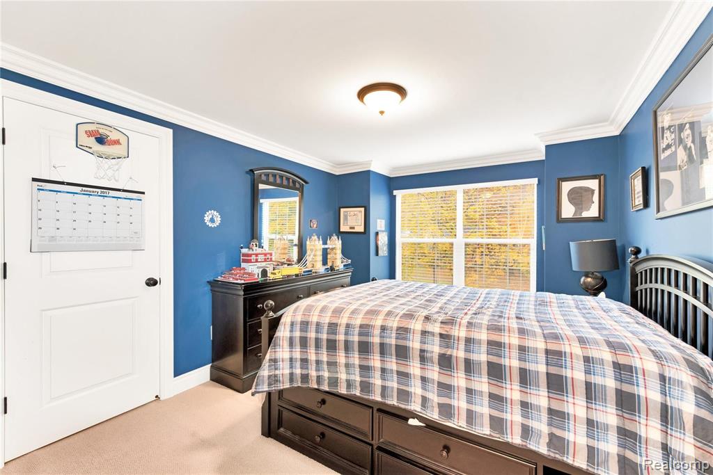 510 Thorntree Road Grosse Pointe Woods, MI 48236 - Photo 18 of 40