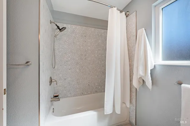 $719,000 | 8148 Bodega Avenue, Sebastopol, CA 95472