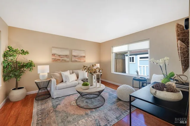 $719,000 | 8148 Bodega Avenue, Sebastopol, CA 95472