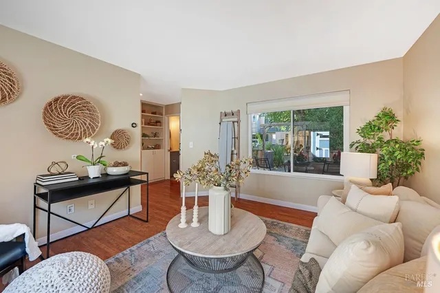 $719,000 | 8148 Bodega Avenue, Sebastopol, CA 95472