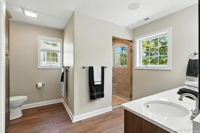 $899,900 | 200 Ln 200 Lk James, Angola, IN 46703