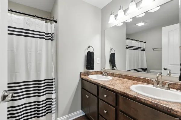 $949,900 | 200 Ln 200 Lk James, Angola, IN 46703