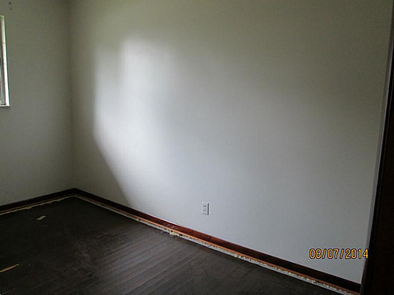 6028 East Southern Avenue Indianapolis, IN 46203 - Photo 10 of 14