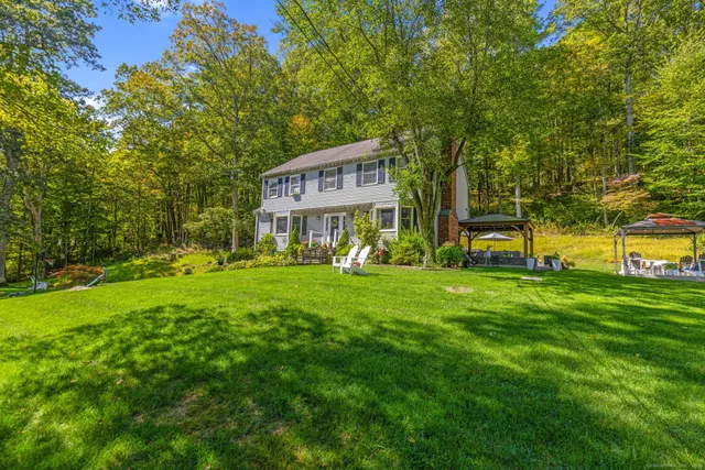 $609,900 | 184 Sugar Street, Newtown, CT 06470