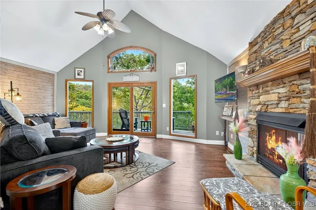 $925,000 | 453 Graham Point, Camdenton, MO 65020