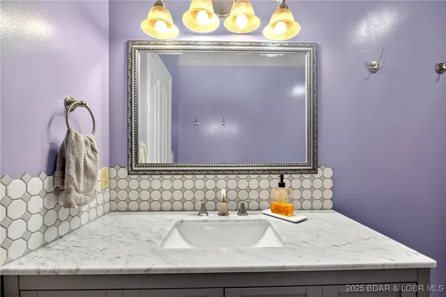 $925,000 | 453 Graham Point, Camdenton, MO 65020