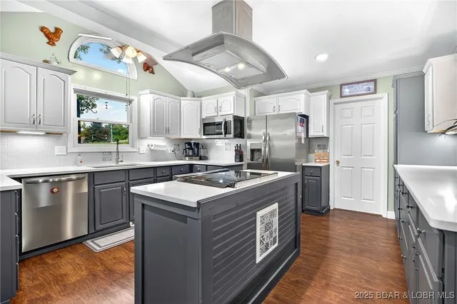 $925,000 | 453 Graham Point, Camdenton, MO 65020