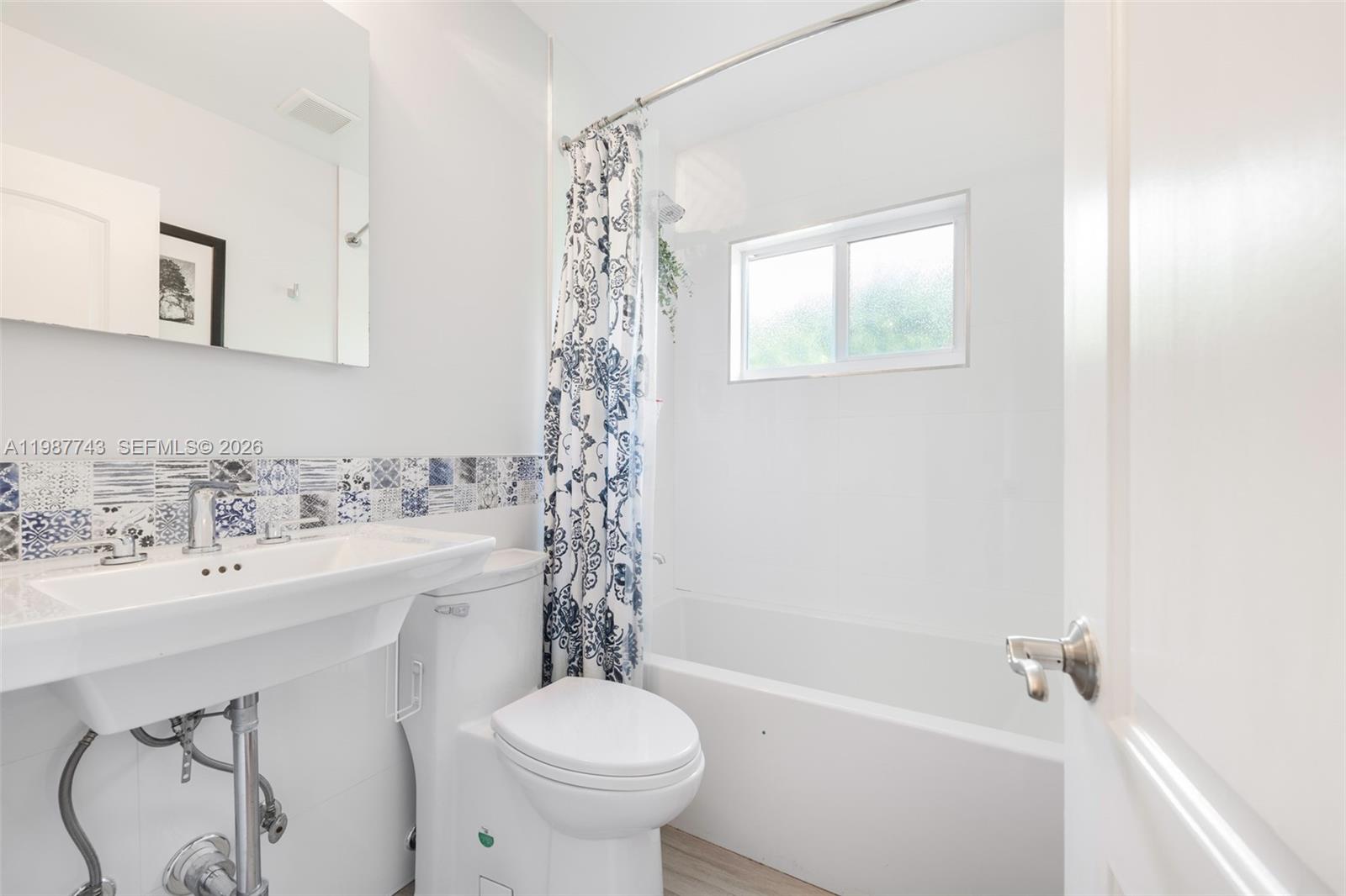809 Angelo Avenue Coral Gables, FL 33134 - Photo 16 of 25