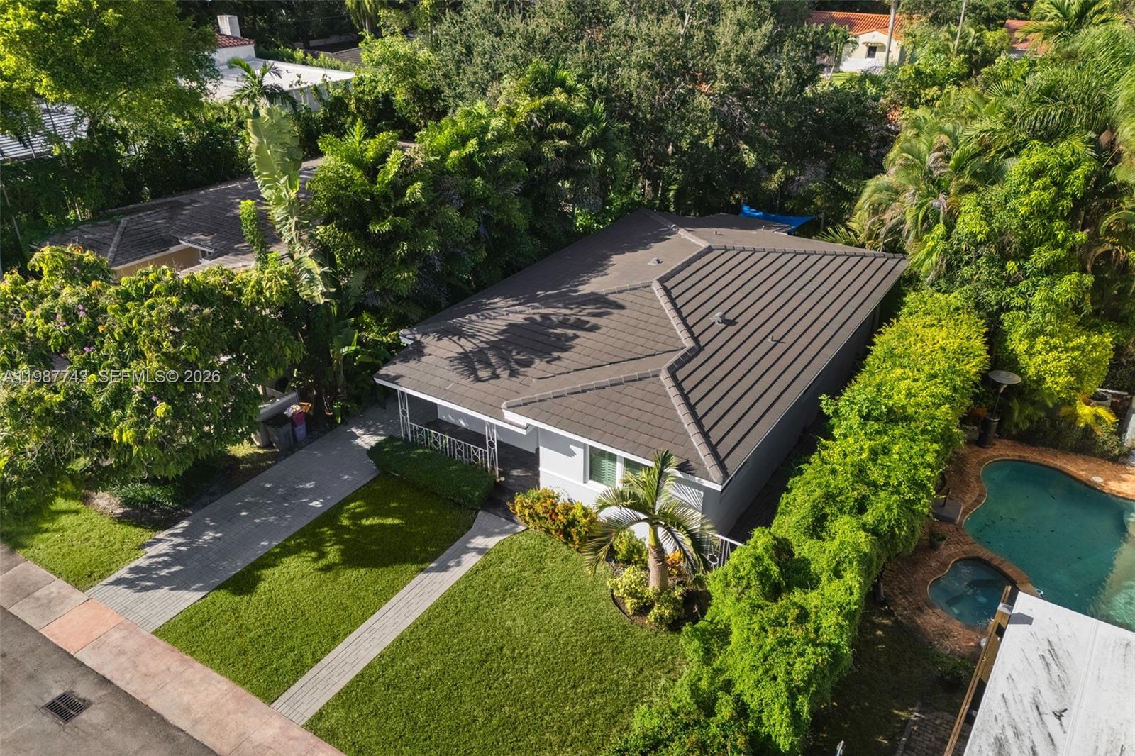 809 Angelo Avenue Coral Gables, FL 33134 - Photo 21 of 25