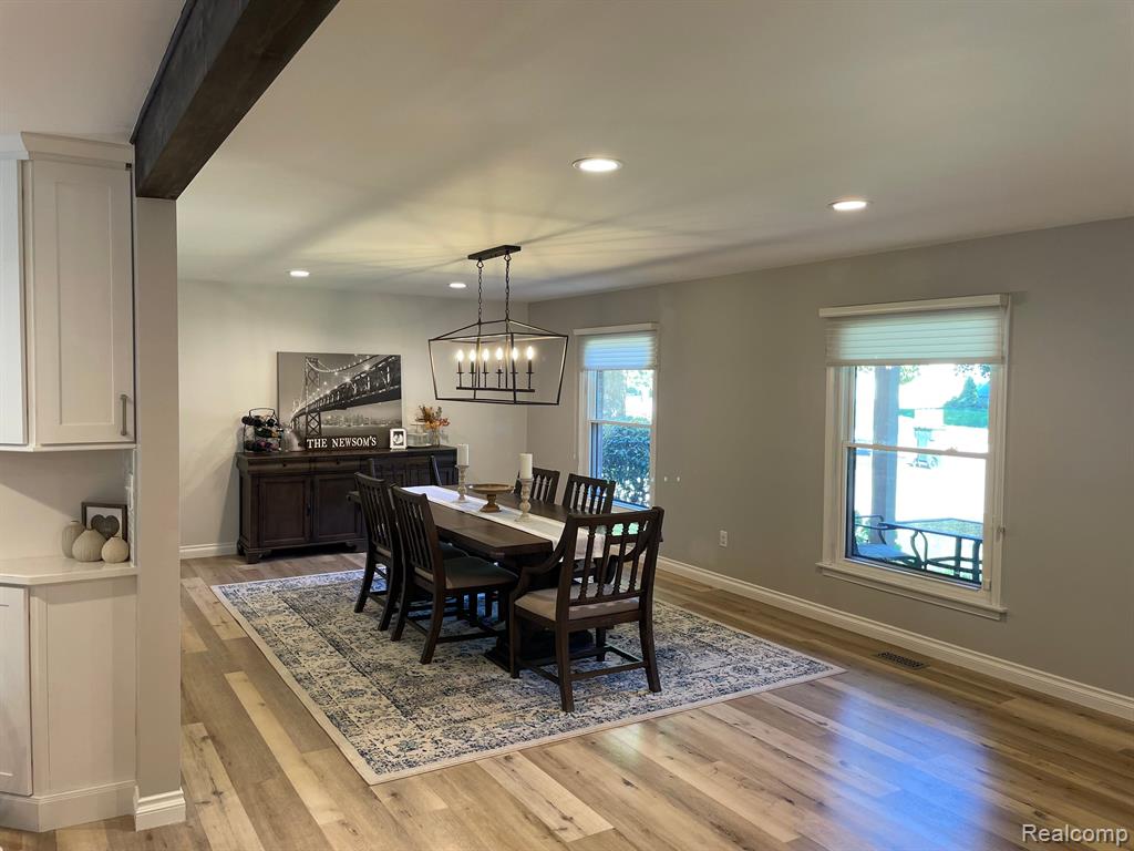 650 Lake Forest Road Rochester Hills, MI 48309 - Photo 8 of 30