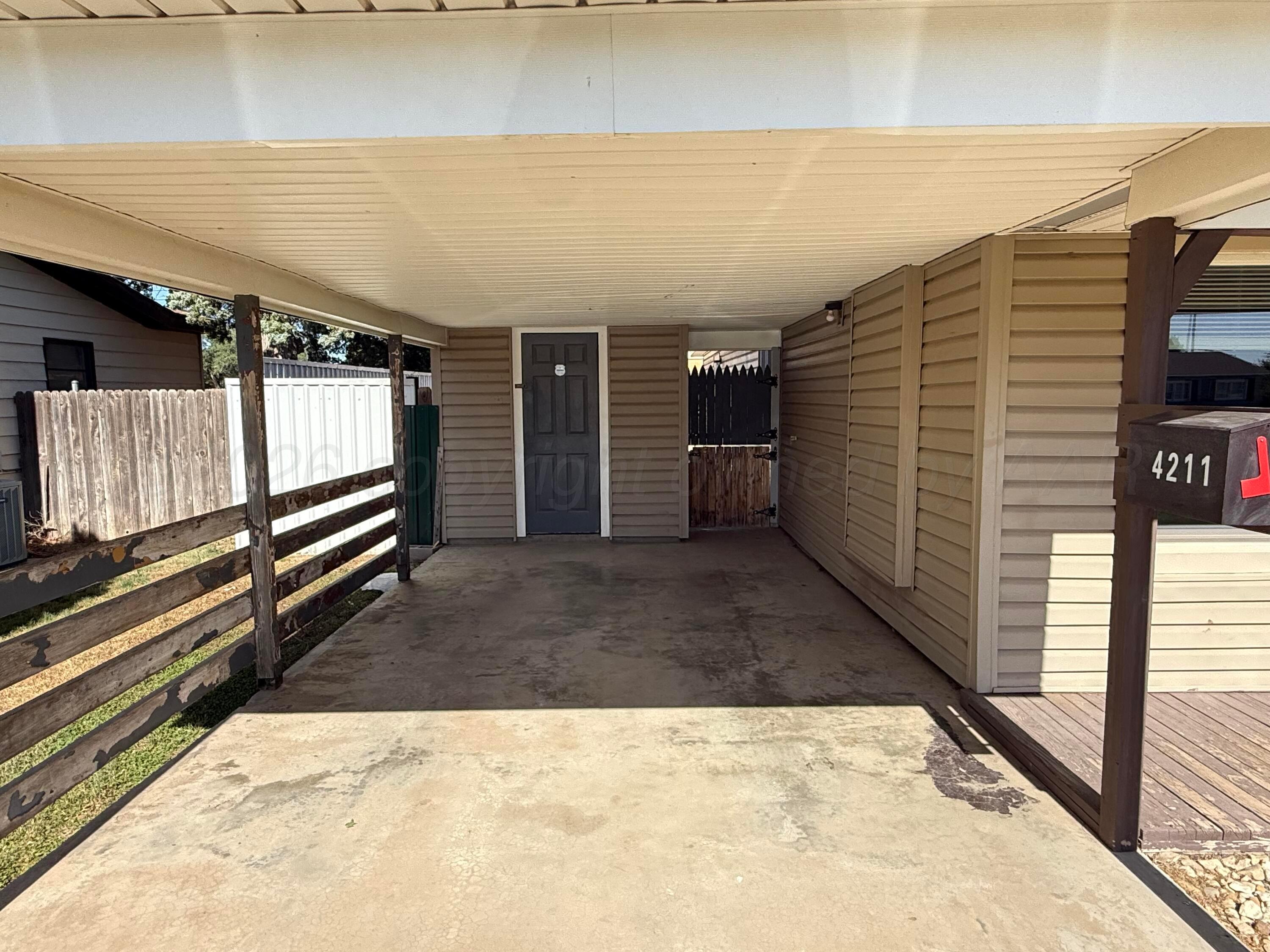 4211 Crockett Street Amarillo, TX 79110 - Photo 2 of 18 IMG_8554