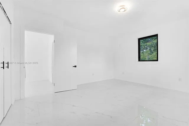 $7,999 | 972 Southwest 44th Avenue, Miami, FL 33134