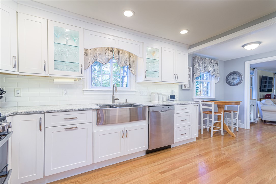 251 Crestwood Road Warwick, RI 02886 - Photo 13 of 43 Gallery Image 13