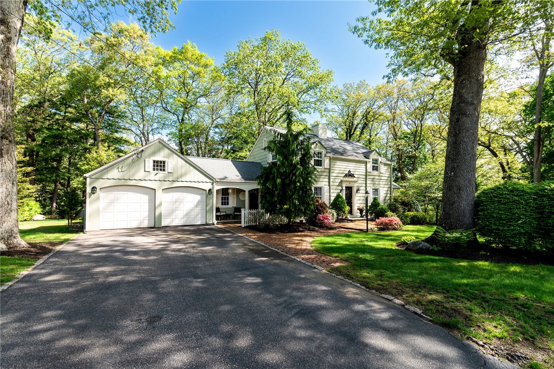 251 Crestwood Road Warwick, RI 02886 - Photo 2 of 43 Gallery Image 2