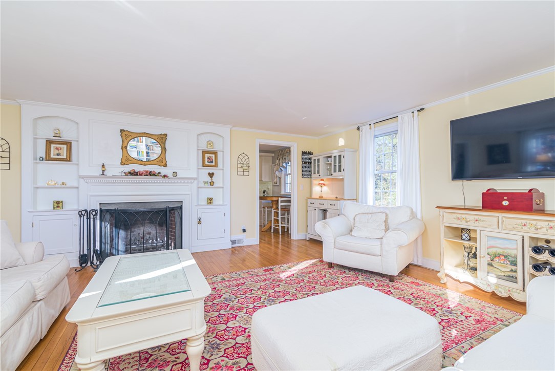 251 Crestwood Road Warwick, RI 02886 - Photo 21 of 43 Gallery Image 21