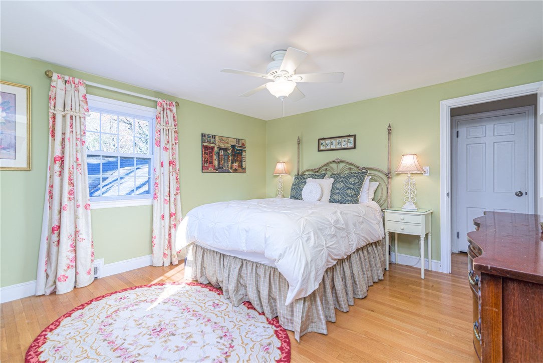 251 Crestwood Road Warwick, RI 02886 - Photo 29 of 43 Gallery Image 29