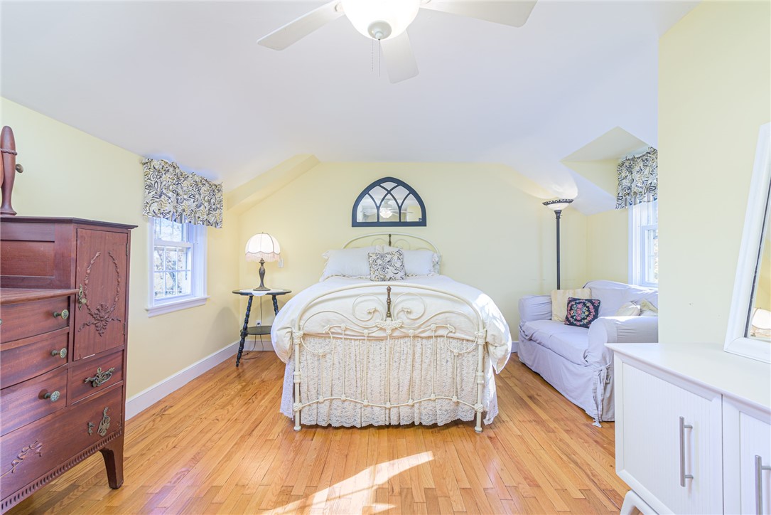 251 Crestwood Road Warwick, RI 02886 - Photo 31 of 43 Gallery Image 31