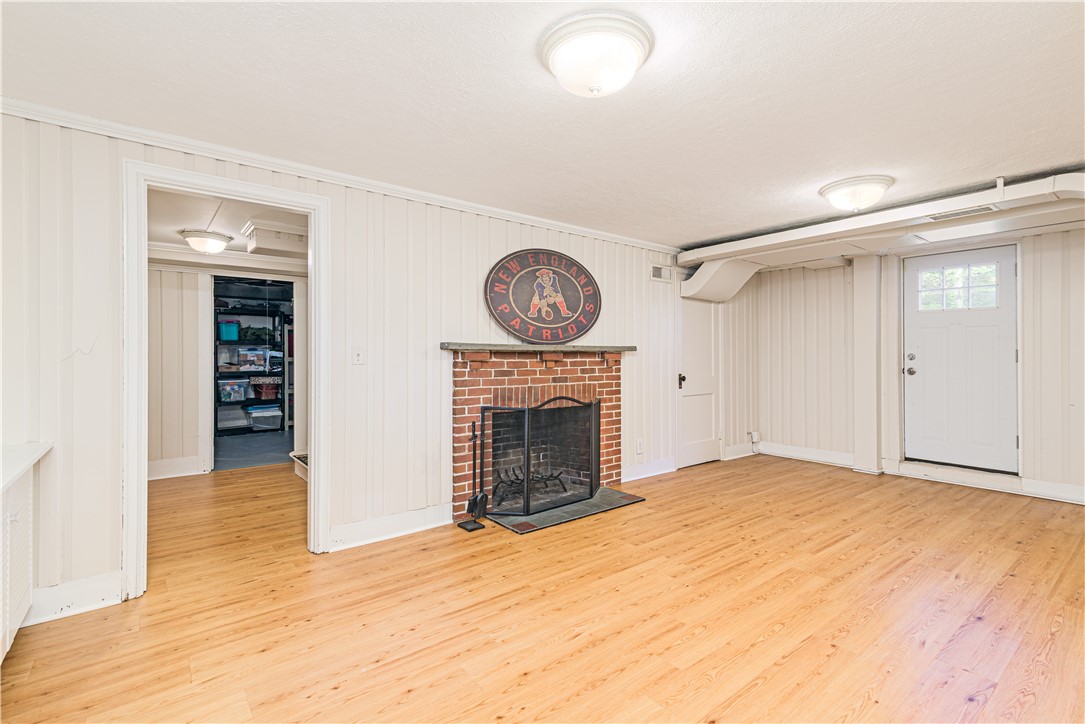 251 Crestwood Road Warwick, RI 02886 - Photo 42 of 43 Gallery Image 42