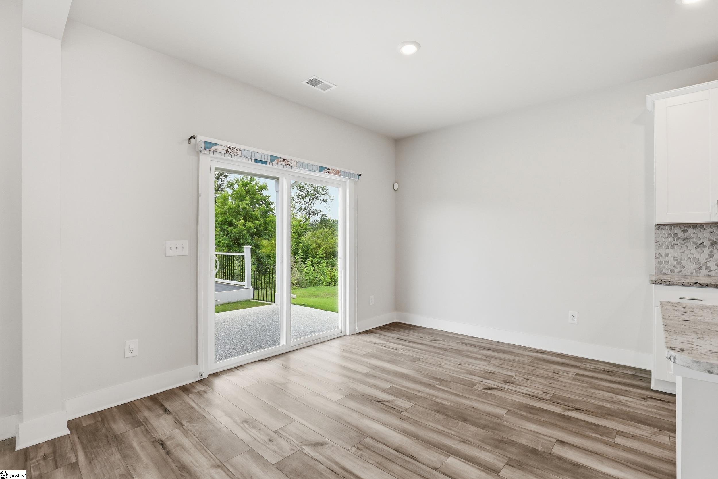 232 Roderick Lane Greenville, SC 29605 - Photo 7 of 34