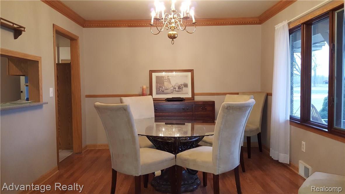 24590 Chapman Road Macomb, MI 48042 - Photo 4 of 6 5-DININD.jpg