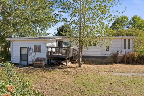 $295,000 | 191 Cherry Creek Road, St. John, WA 99171