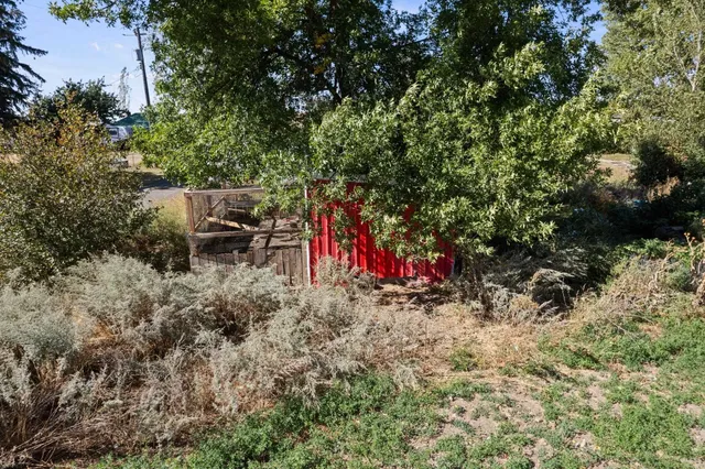 $315,000 | 191 Cherry Creek Road, St. John, WA 99171