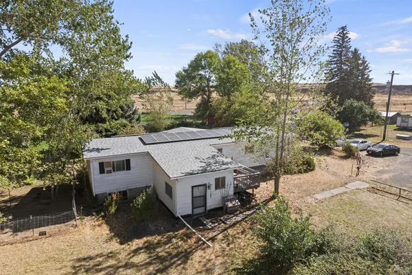 $295,000 | 191 Cherry Creek Road, St. John, WA 99171