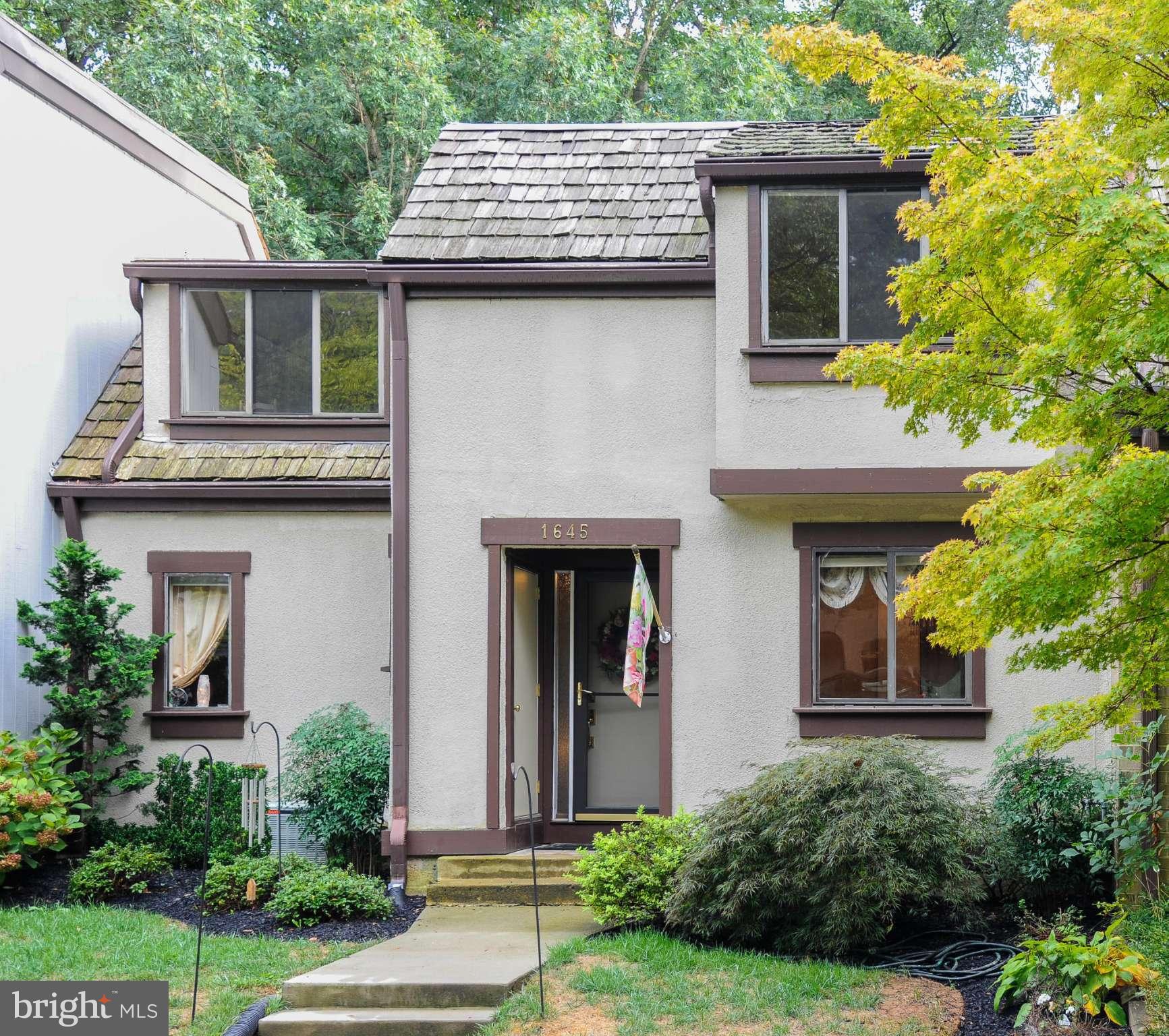1645 Bentana Way Reston, VA 20190 - Photo 1 of 22 Exterior (Front)