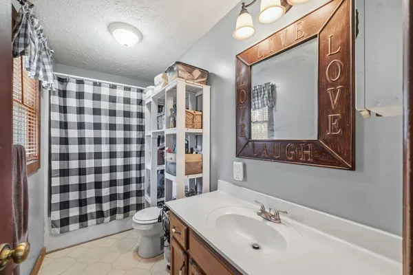 $549,900 | 6949 Highway 41n Cedar Hill, Cedar Hill, TN 37032