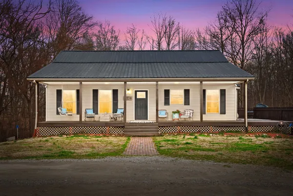 $549,900 | 6949 Highway 41n Cedar Hill, Cedar Hill, TN 37032