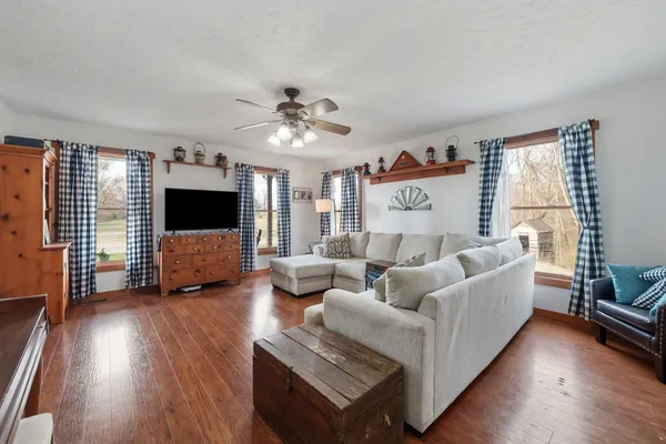 $549,900 | 6949 Highway 41n Cedar Hill, Cedar Hill, TN 37032