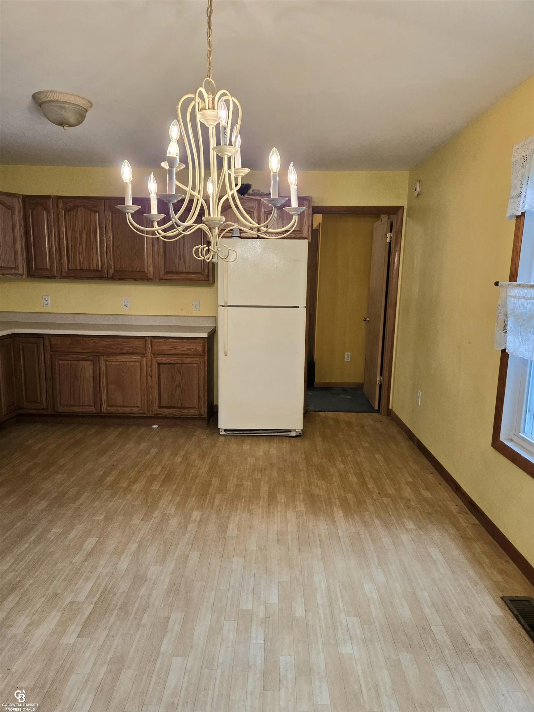 10097 Beckett Road Avoca, MI 48006 - Photo 14 of 20 50149698-b7395880-fd4a-4e14-afeb-4a030d6835c6.JPG