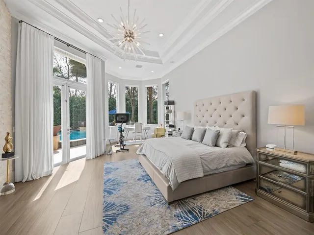 a bathroom with a toilet