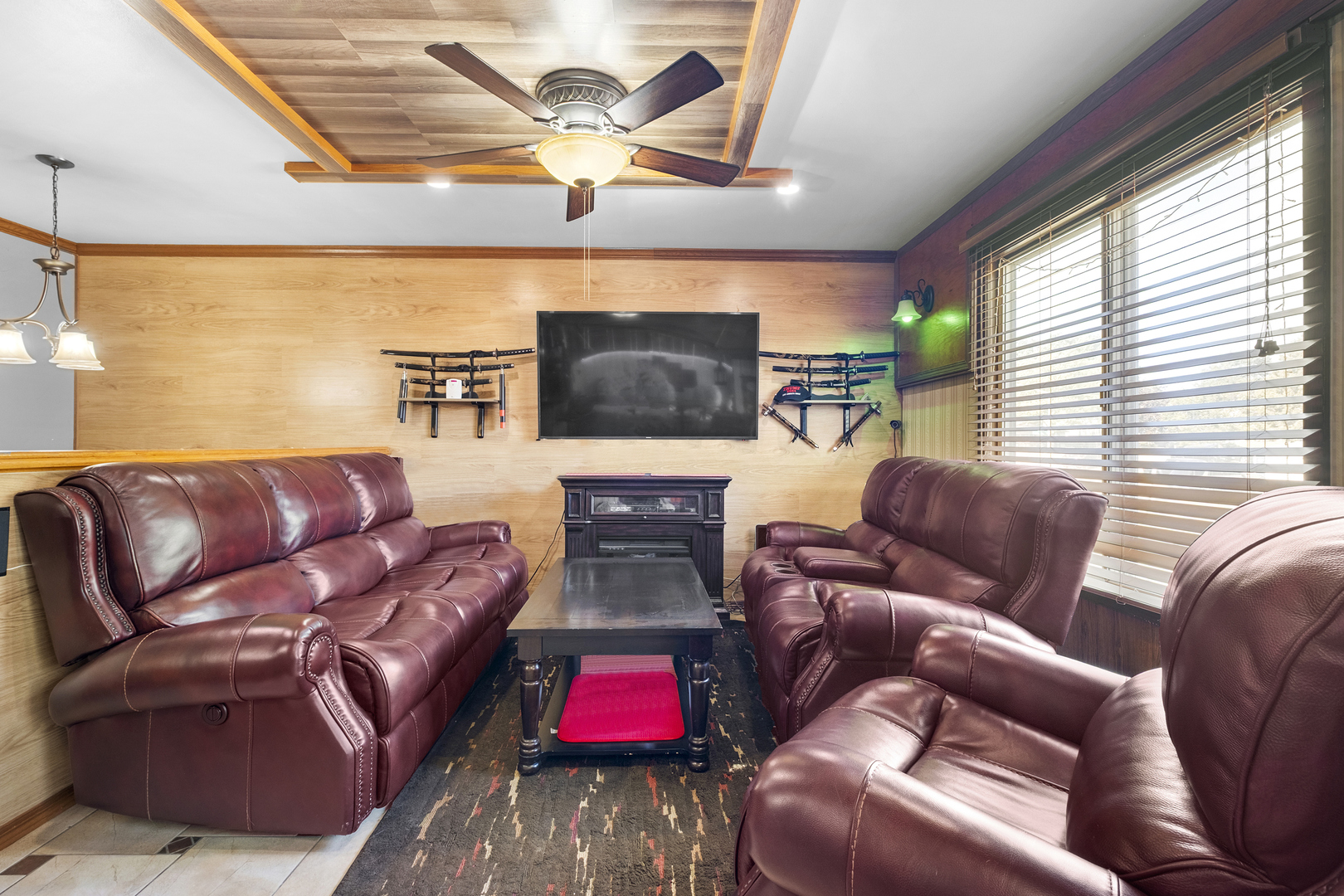 545 Old Stone Road Bolingbrook, IL 60440 - Photo 7 of 28 a living room with furniture kitchen view and a large window
