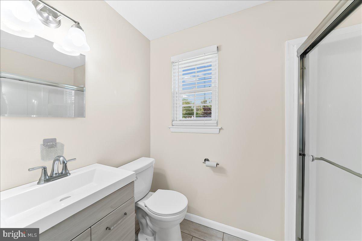 893 Westtown Road West Chester, PA 19382 - Photo 24 of 44 Primary Bath