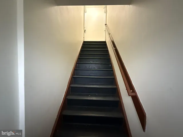 $1,400 | 266 Apt B2 Shell Road, Carneys Point, NJ 08069