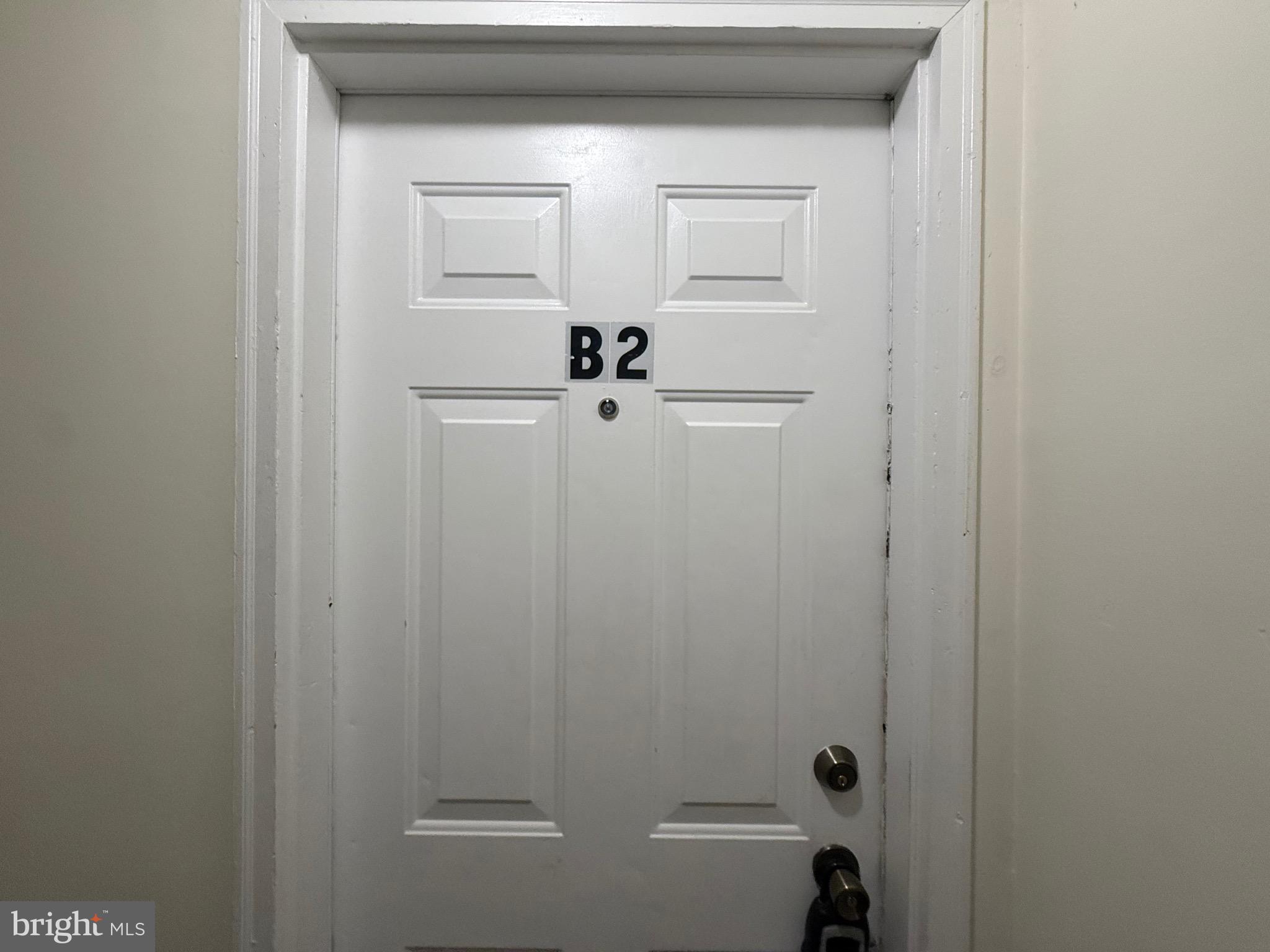 266 Apt B2 Shell Road Carneys Point, NJ 08069 - Photo 3 of 14 a bathroom with a bathtub