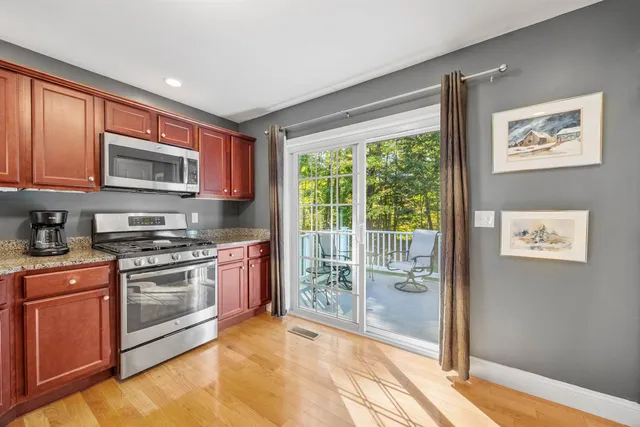 $600,000 | 39 Evangelyn Drive, Bow, NH 03304