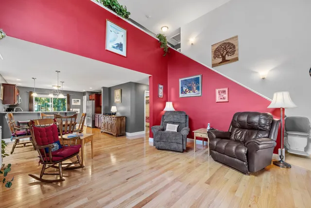 $600,000 | 39 Evangelyn Drive, Bow, NH 03304