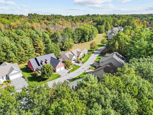 $600,000 | 39 Evangelyn Drive, Bow, NH 03304